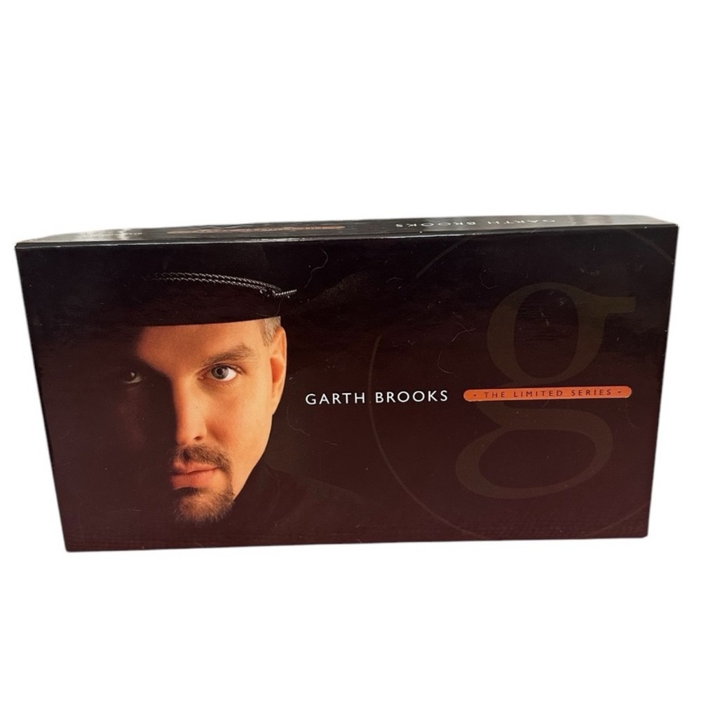 Garth Brooks, the limited series CD set